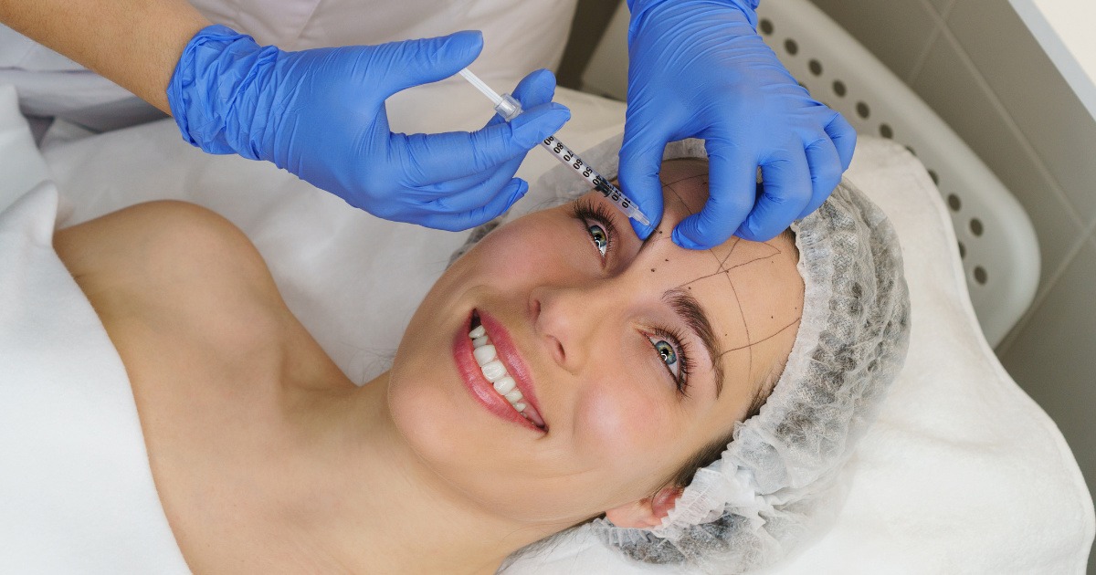 Cách xoá nếp nhăn trên trán