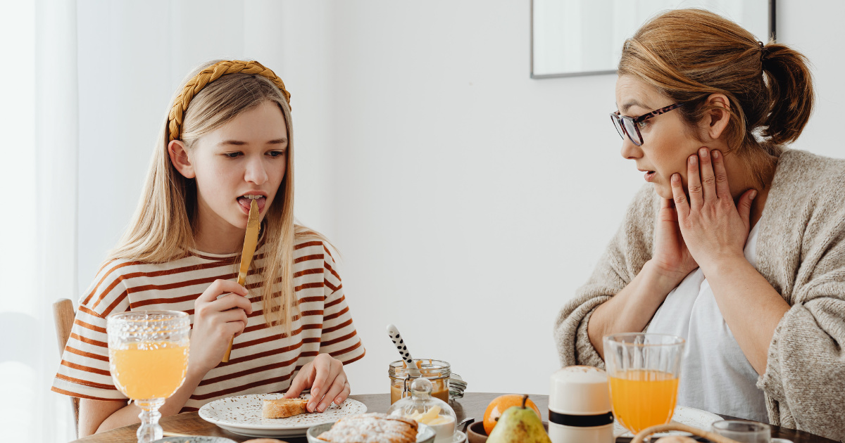 Nguyên nhân da mặt bị sần sùi là gì