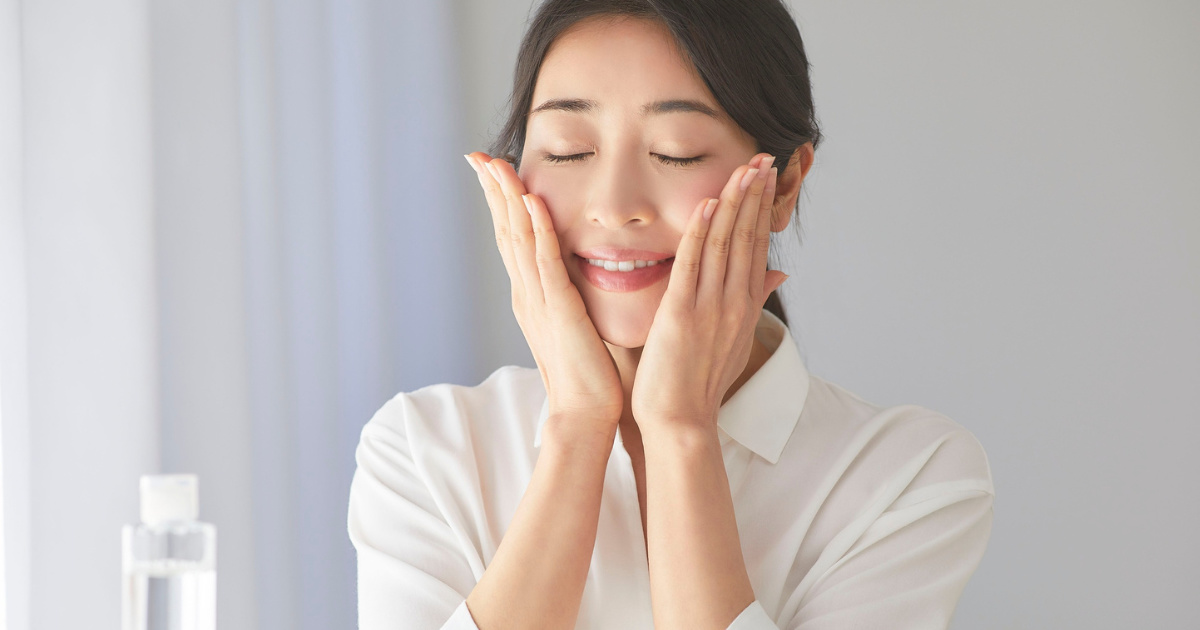 Phương pháp chăm sóc da tại nhà để thu nhỏ lỗ chân lông